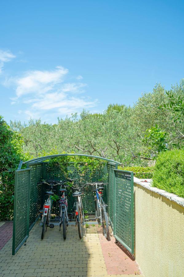 Beach Apartments Marijana Vodice Eksteriør billede